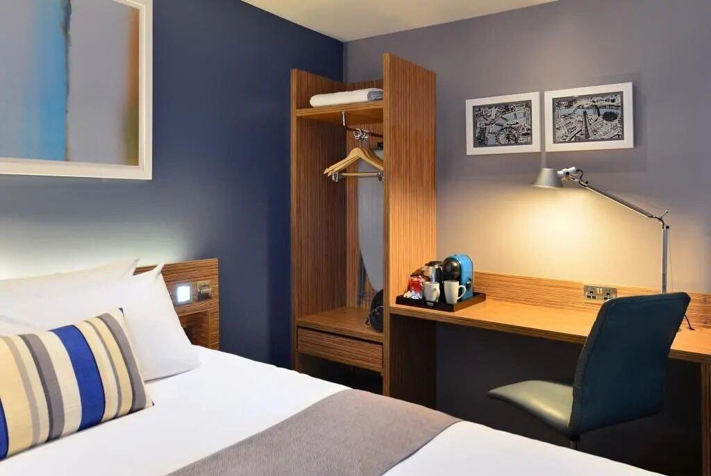 Travelodge London Docklands Exterior photo
