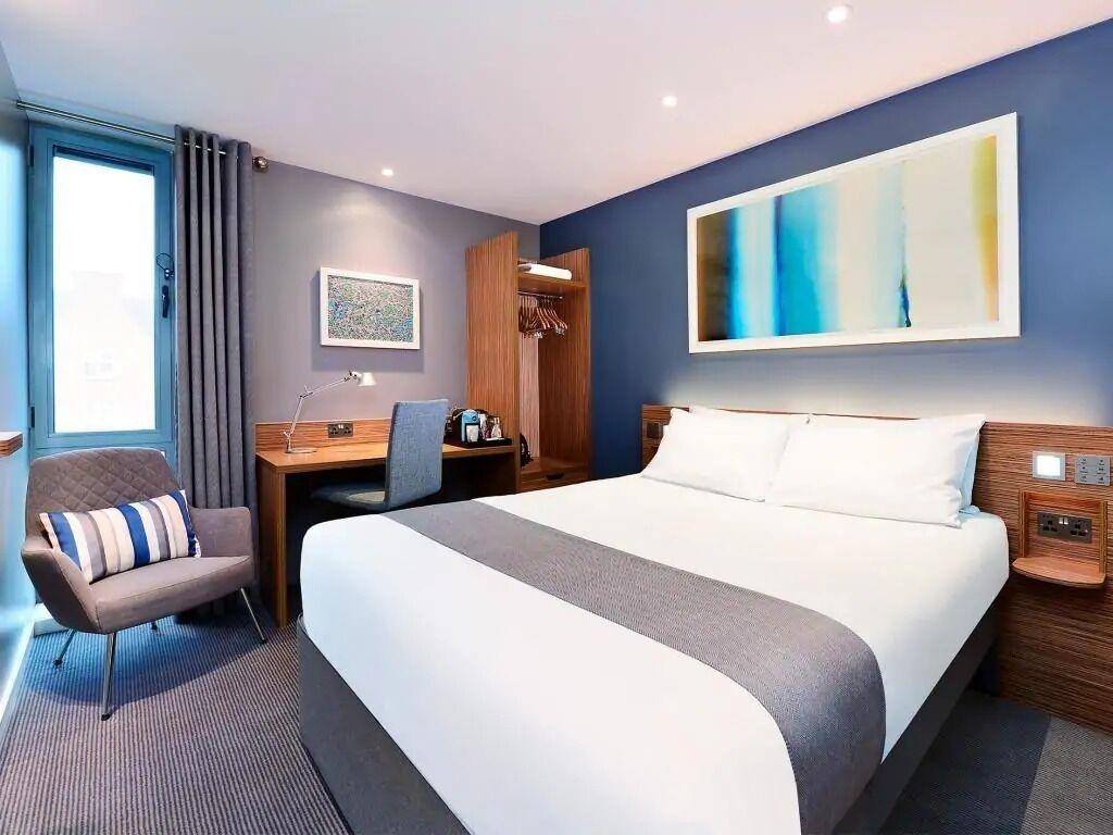 Travelodge London Docklands Exterior photo