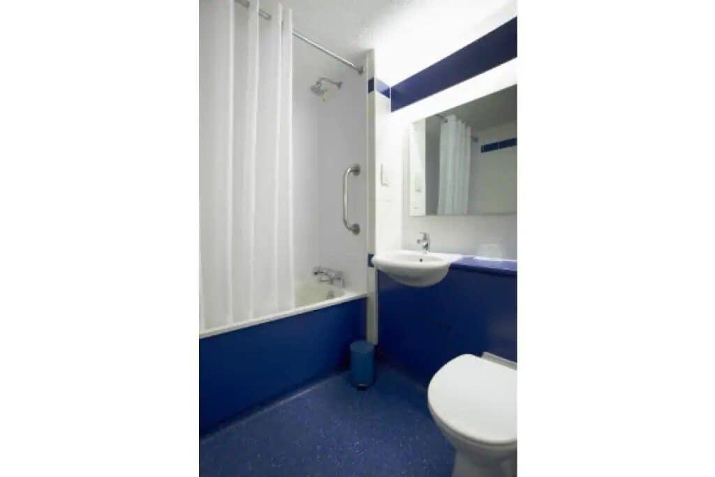 Travelodge London Docklands Exterior photo