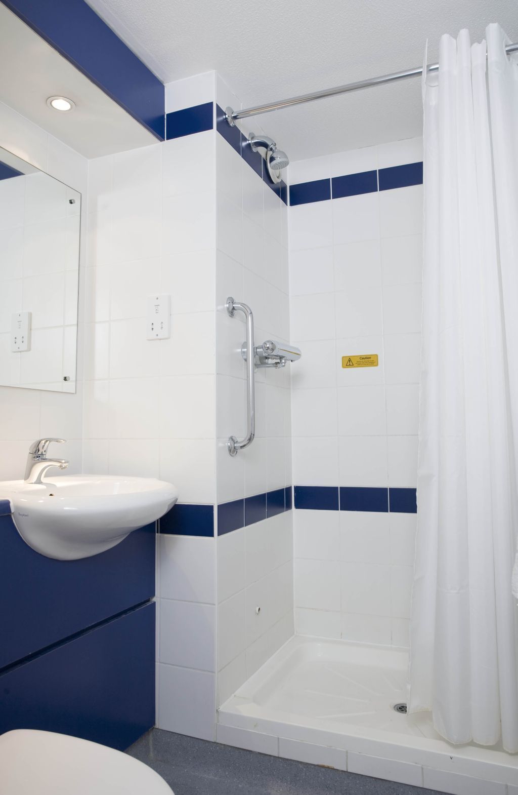 Travelodge London Docklands Exterior photo