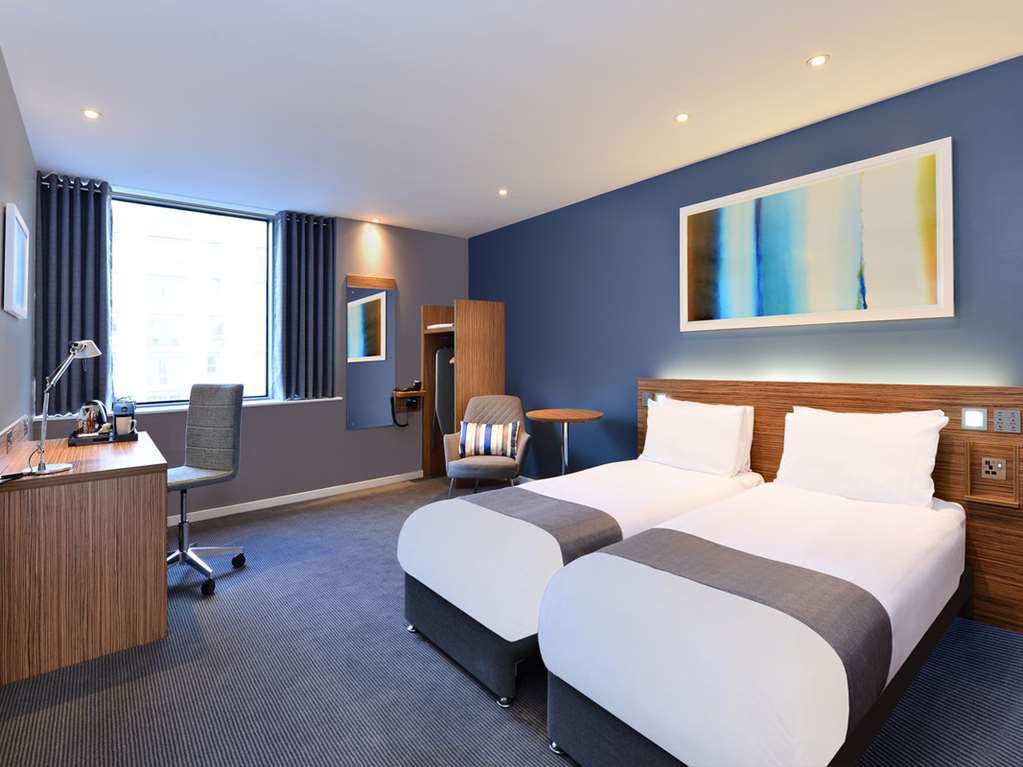 Travelodge London Docklands Room photo