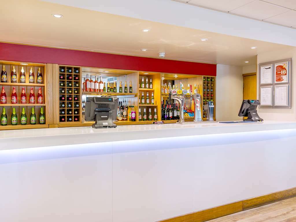 Travelodge London Docklands Restaurant photo
